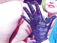 Two Lesbians Do Anal Fisting in Different Positions