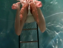 Japanese Shaved Paipan Girl Underwater.