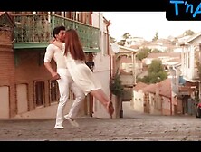 Sana Khan Sexy Scene in Wajah Tum Ho