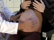 Doctor bangs a preggy mother i'd like to fuck