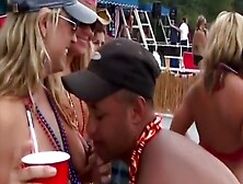 Spring Break Girls Flash Their Tits On Boats