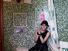 Lovely russian girlie Foxy Di enjoys fuck session