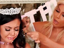 Cake Fucking Anal Strapon Squirting Lesbians BB&WW