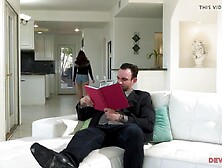 Isabel Moon wants anal sex by stepdad