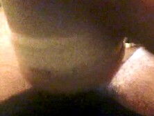 Je deviens excité pendant que je lèche sa chatte et me masturbe fleshlight