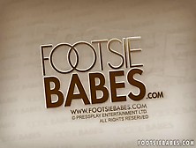 Cassie-Foot Fetish