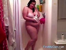 BBW With Big Ass and Tits Strips in Shower on Webc