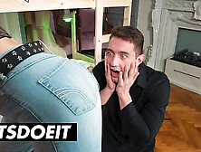 Ukrainian Sweetie Mary Bambola Has Her Tight Snatch Hammered By Stranger - HORNY HOSTEL