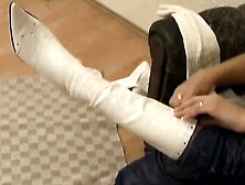 He squirts into her beautiful face