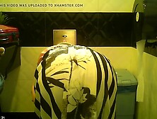 Singapore Girl Pee Voyeur