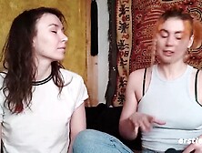 Ersties - Lesbische Squirting-Action mit Inanna und Zora aus Berlin