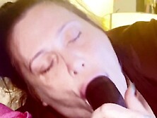 Hawt thick midget suck and slurping on a bbc