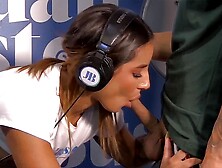 Natalia Garcia Pide Una Hamburgesa Para Chuparle La Polla Al Repartidor En Juan Bustos Podcast