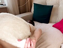 Отчим Словил Падчерицу на мастурбации и Помог Ей Кончить - Кончил в Трусики - с Разговорами