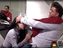 Friseurin Ina wird gefickt