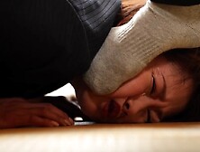 友田真希 悪ガキの学生たちに廻されてしまう