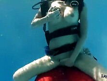 Underwater Scuba Swimsuit Swimming Pool hold breat