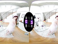 Pussy pleasing after breakfast