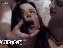 2 MILFs Have Three-some With The Hospital Staff