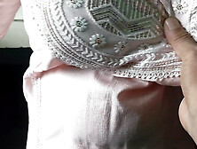 Newly Married Bhabhi Fuck Her own flat when her husband go to market