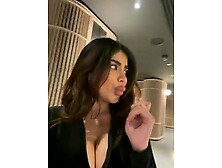 Sofia squirts in the hotel