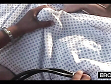 Deutsche Freundin verführt in der Sauna