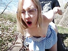 На природе имеет телочку давалку