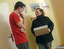 BBWBet Checking Out The Scales Together