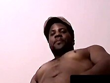 Black amateur receives sloppy blowjob from experienced gay