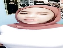 Bokep Indo Yunita Jilbab Colmek Bar Bar