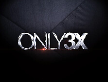 Courtney cummz gets screwed and jizzed over