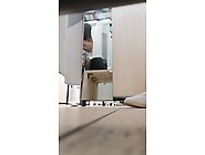 Chaging room voyeur 3