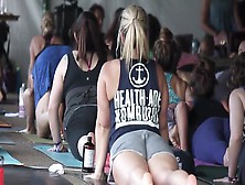 Peeping On Hot Yoga Girls