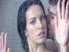 Showering Brunette Linda Moretti Getting Fucked Deeply