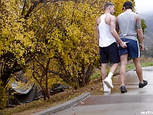 Gym Is The Perfect Place To Meet Up With Another Gay Dudes