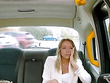 Heartbreaker - Back Seat Facial With Heartbroken Girlfriend Ashley Moore