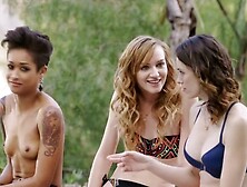 Ashlynn Yennie,  Valerie Baber,  Anastasia Zorin...
