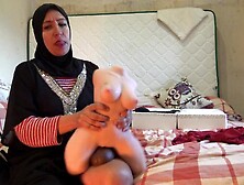 Iraqi Arab Ex-wife In London - عاهرة عراقية في المملكة المتحدة