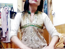 Sweetheart Bolly Karma enjoys a satisfying release after a steamy session