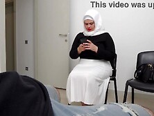 Shlong flash.  Muslim married mother I'd like to fuck caught me jerking off in public expecting room
