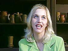 Anita Dark et une copine