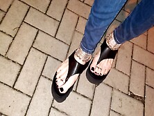 Feet Lover - Public Crossdressing