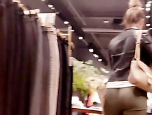 Candid Teen Ass In Leggins