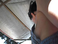 PEITINHO QUASE TODO PARA FORA.