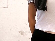 Se FOLLA a la MAMï¿½ SOLTERA CALIENTE con EL MEJOR CULO GRANDE DE LA ESCUELA