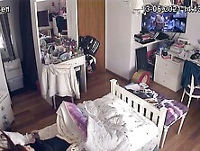 Ipcam - Young Girl Masturbates While Watching Tikt