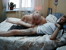 girlfriend gives blowjob with cum swallowing