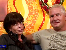 38 Year Old Housewife Wants An Amateur Mature - Tina Kay