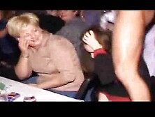 Ladies‘ Night Deluxe und ein heißer Callboy