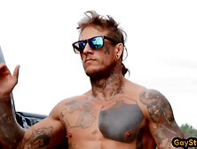 Inked muscle jock cocksucked by horny BF